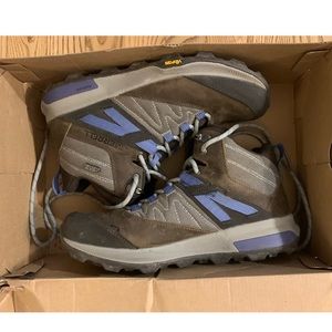 Merrell hiking boots, size 8